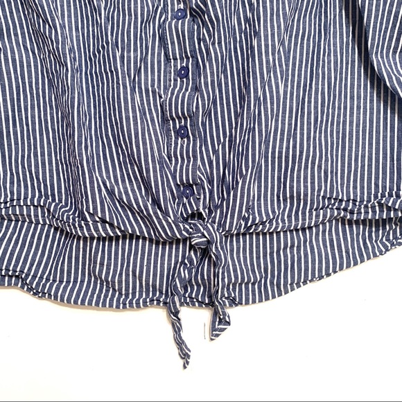 Charlotte Russe Blue Pinstriped Off The Shoulder - Picture 2 of 6